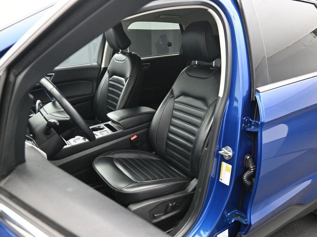 used 2023 Ford Edge car, priced at $22,500