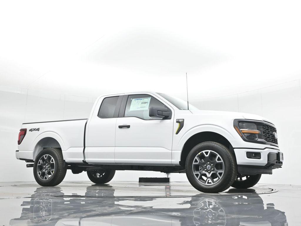 new 2024 Ford F-150 car, priced at $49,895