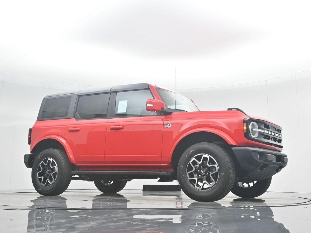 new 2024 Ford Bronco car, priced at $54,755