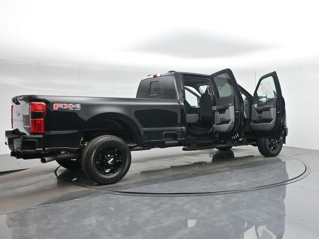 new 2024 Ford F-350 car, priced at $61,905