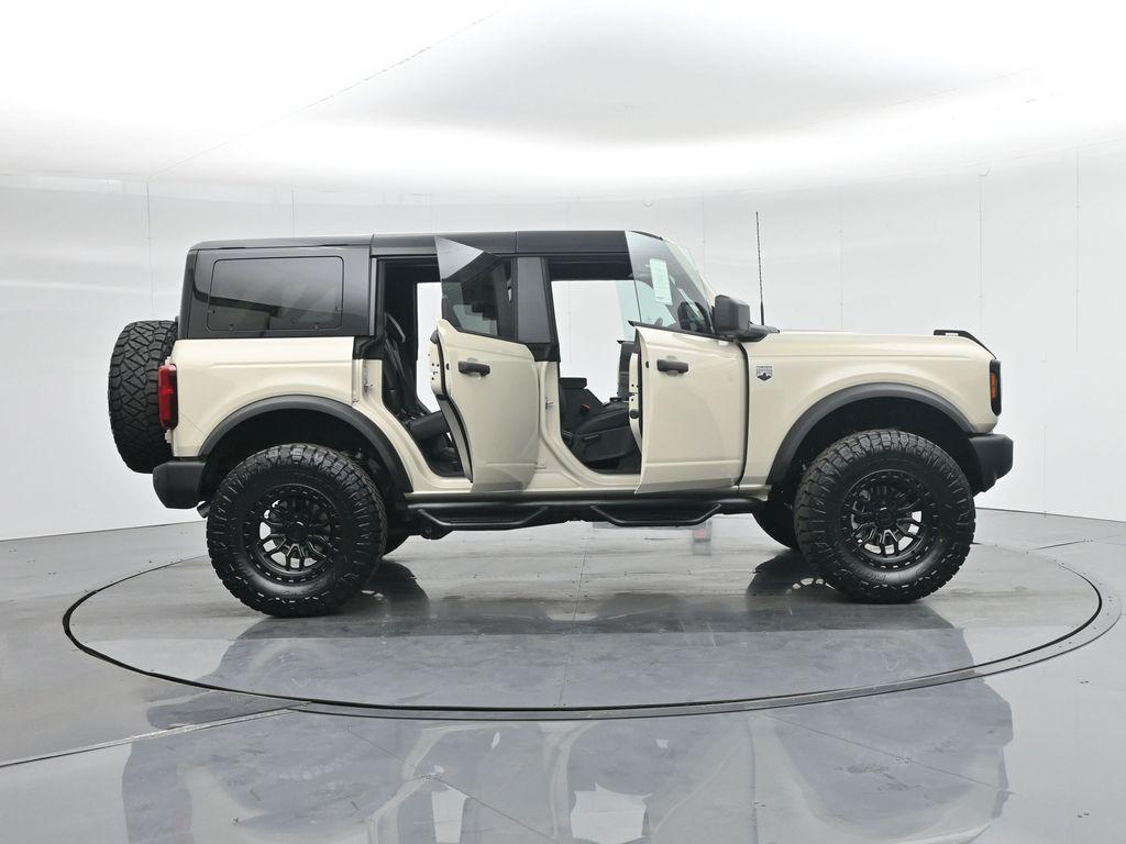 new 2025 Ford Bronco car, priced at $59,025