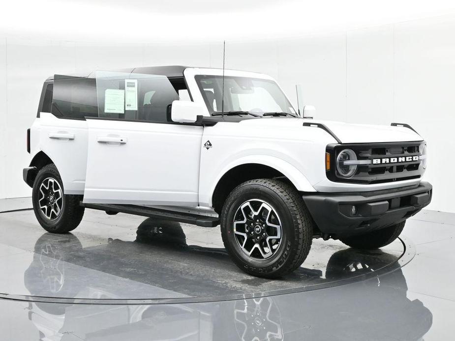 new 2024 Ford Bronco car, priced at $51,985