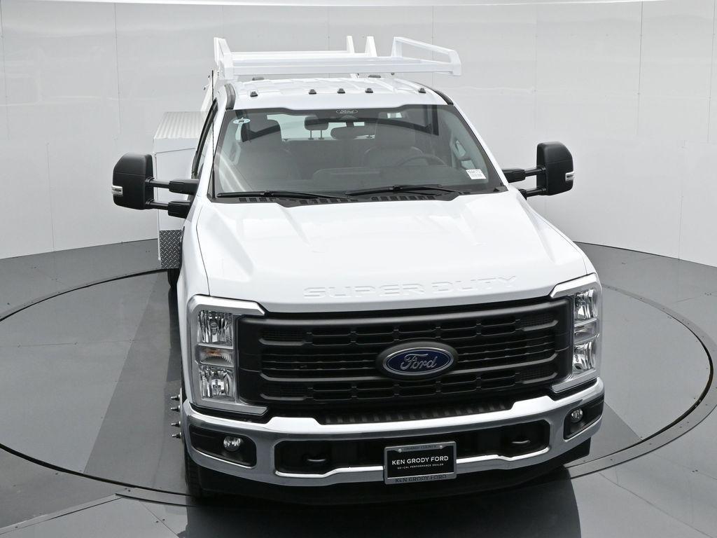 new 2024 Ford F-350 car, priced at $77,571