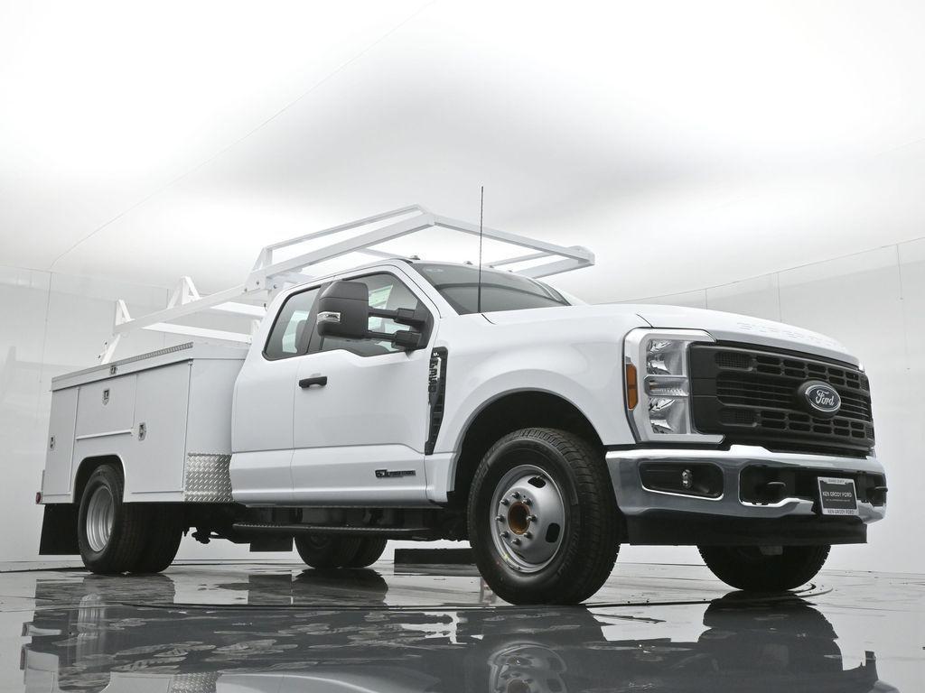 new 2024 Ford F-350 car, priced at $77,571