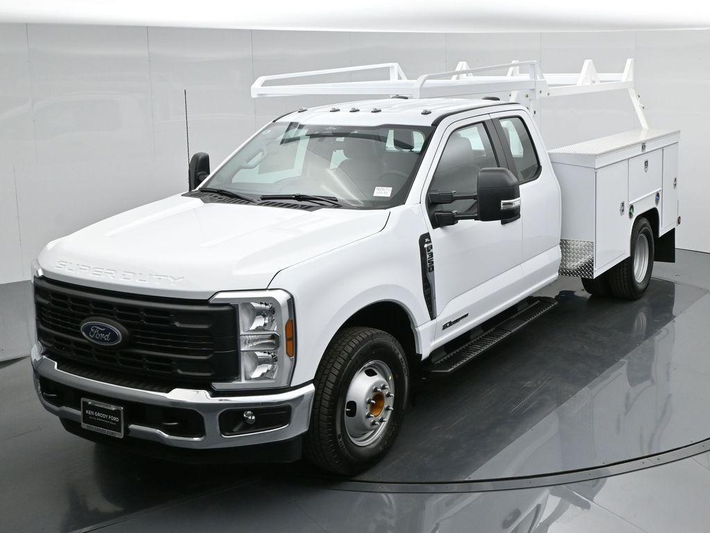 new 2024 Ford F-350 car, priced at $77,571