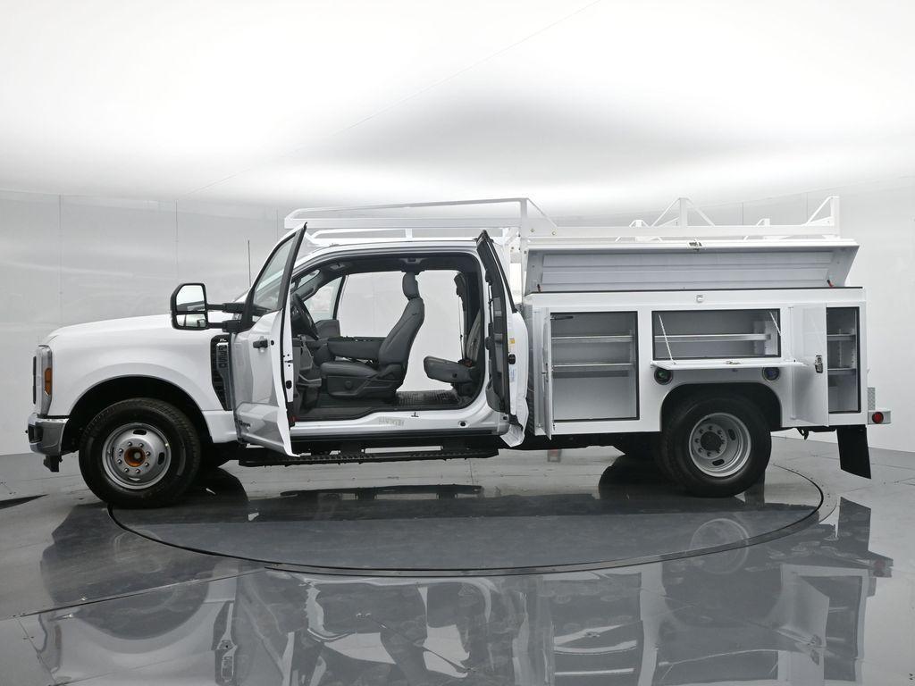 new 2024 Ford F-350 car, priced at $77,571