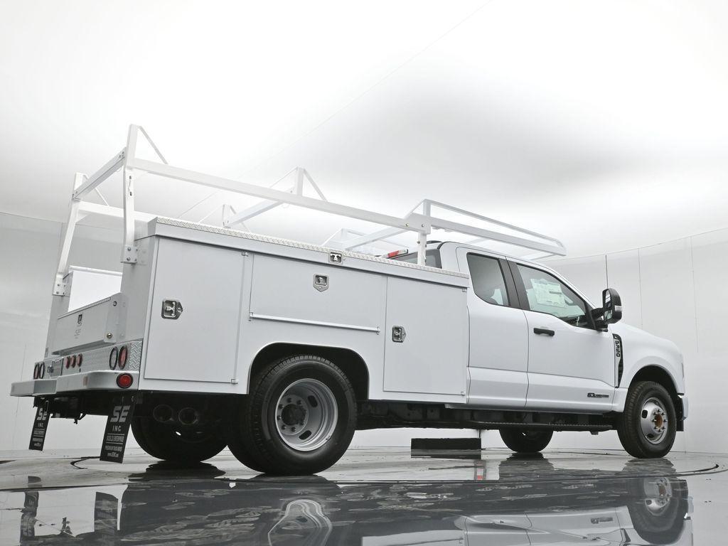 new 2024 Ford F-350 car, priced at $77,571