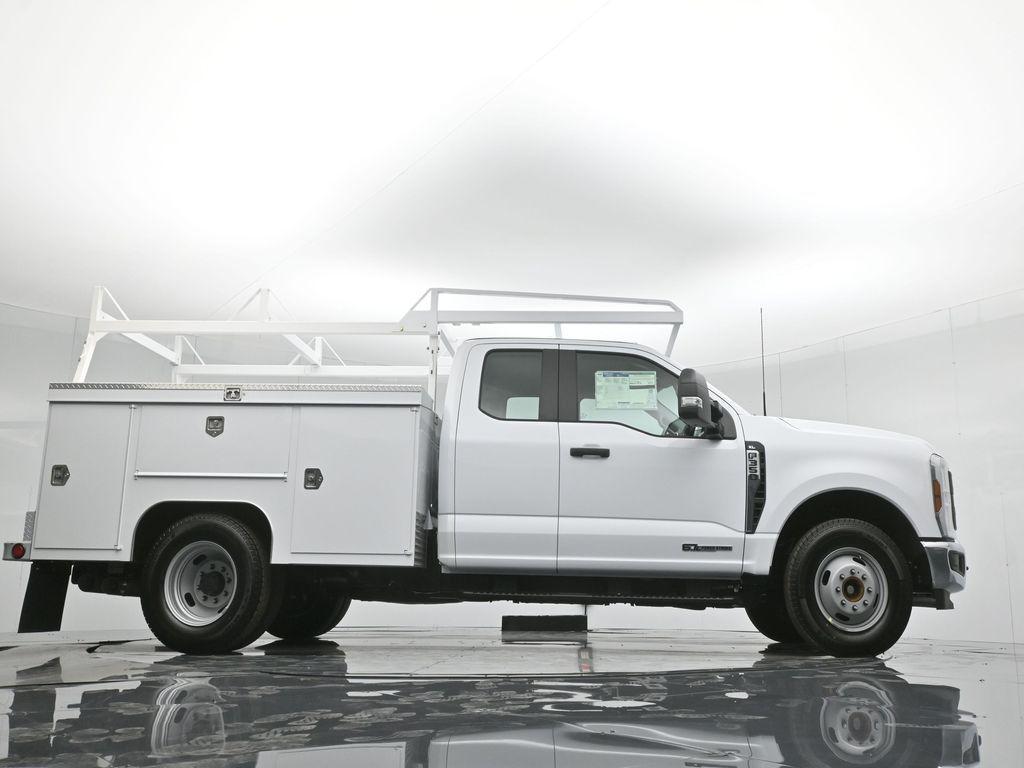 new 2024 Ford F-350 car, priced at $77,571