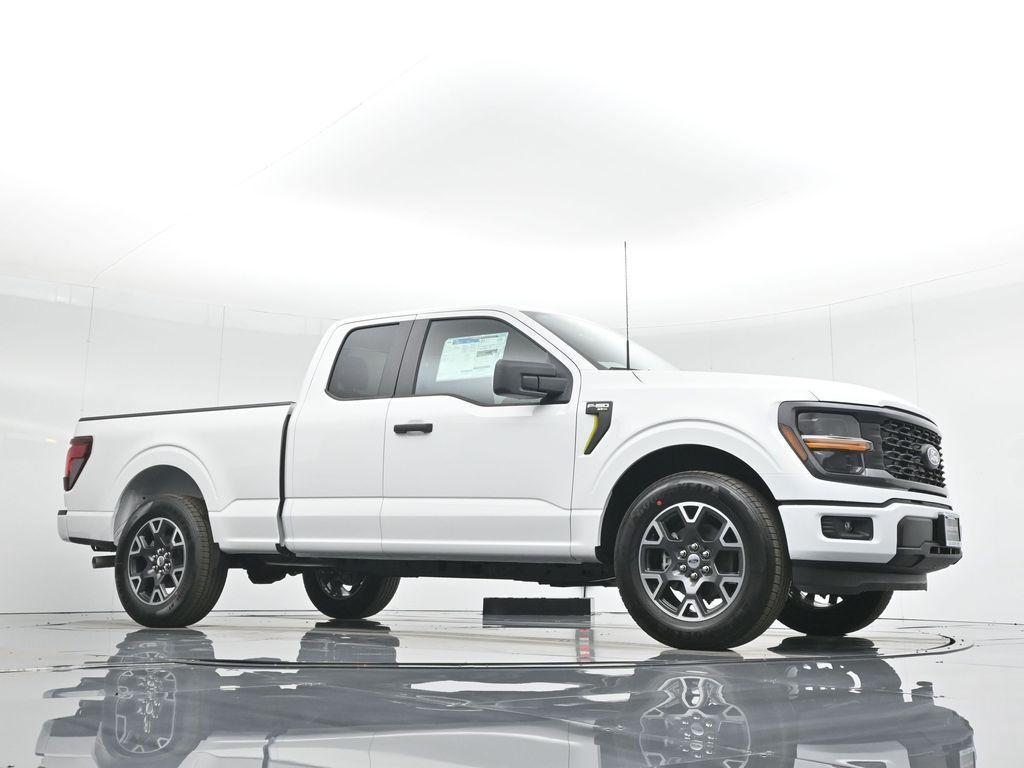 new 2025 Ford F-150 car, priced at $45,445