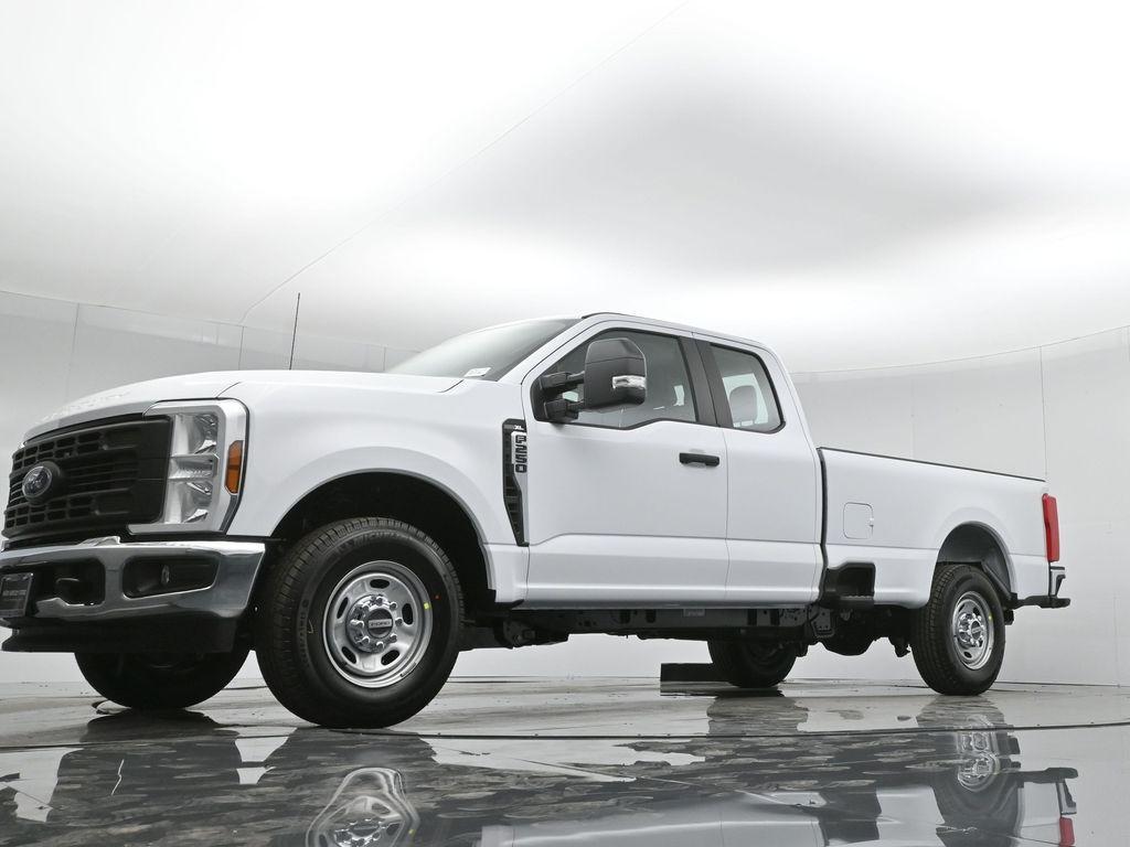 new 2024 Ford F-250 car, priced at $49,900