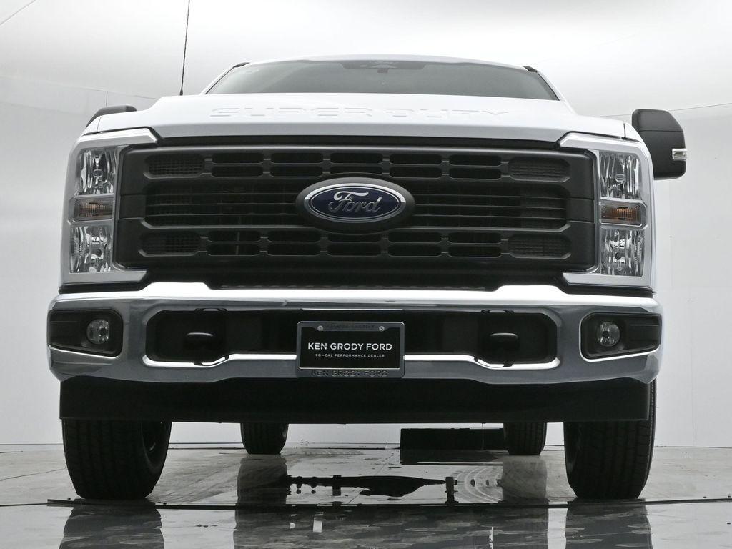 new 2024 Ford F-250 car, priced at $49,900