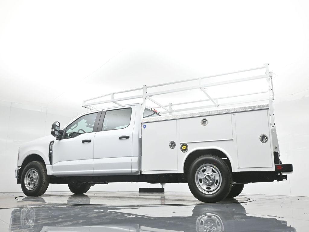 new 2024 Ford F-350 car, priced at $62,384