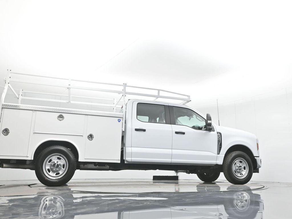 new 2024 Ford F-350 car, priced at $62,384