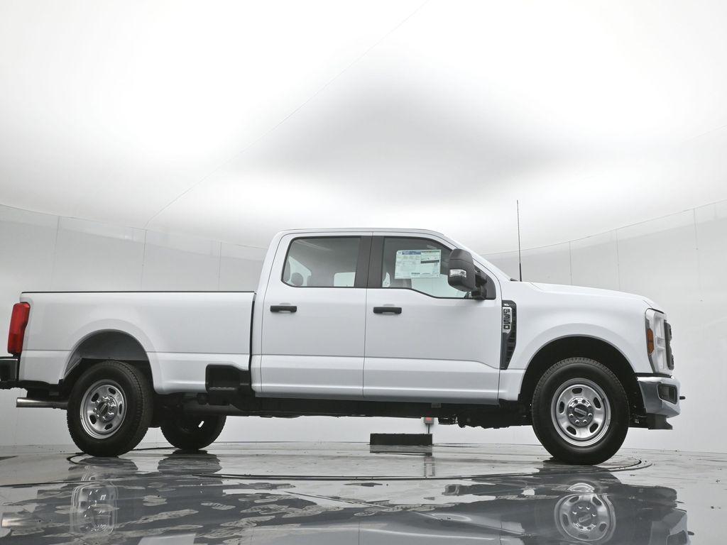 new 2024 Ford F-350 car, priced at $65,384