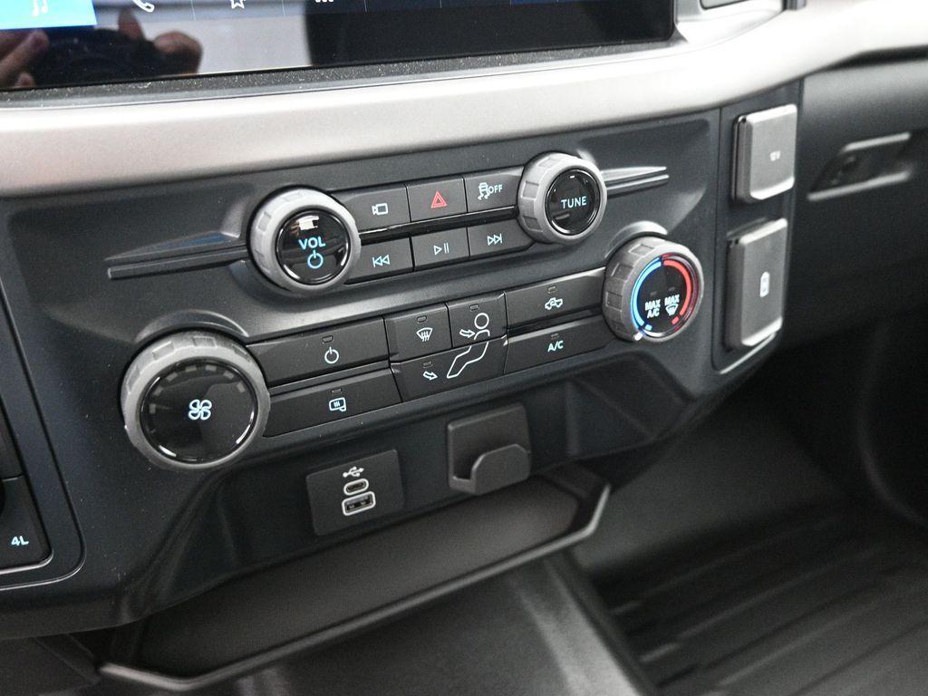 new 2025 Ford F-150 car, priced at $44,420