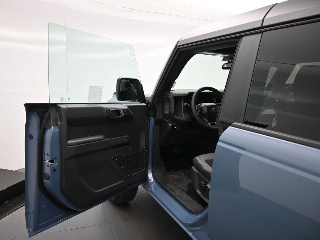 new 2025 Ford Bronco car, priced at $45,550