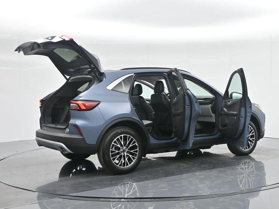 new 2024 Ford Escape car, priced at $41,995