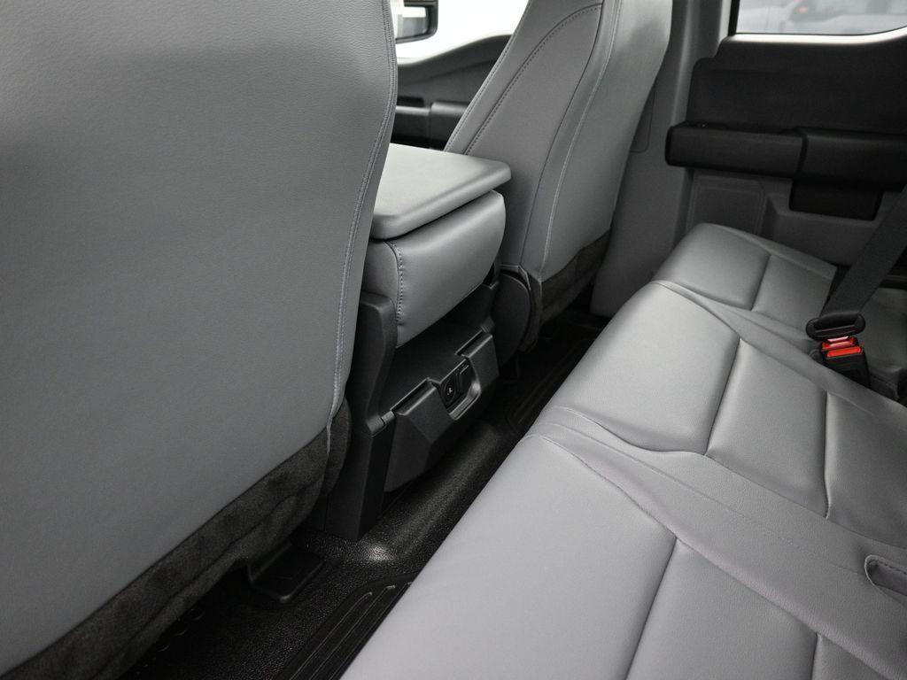 new 2024 Ford F-350 car, priced at $60,821