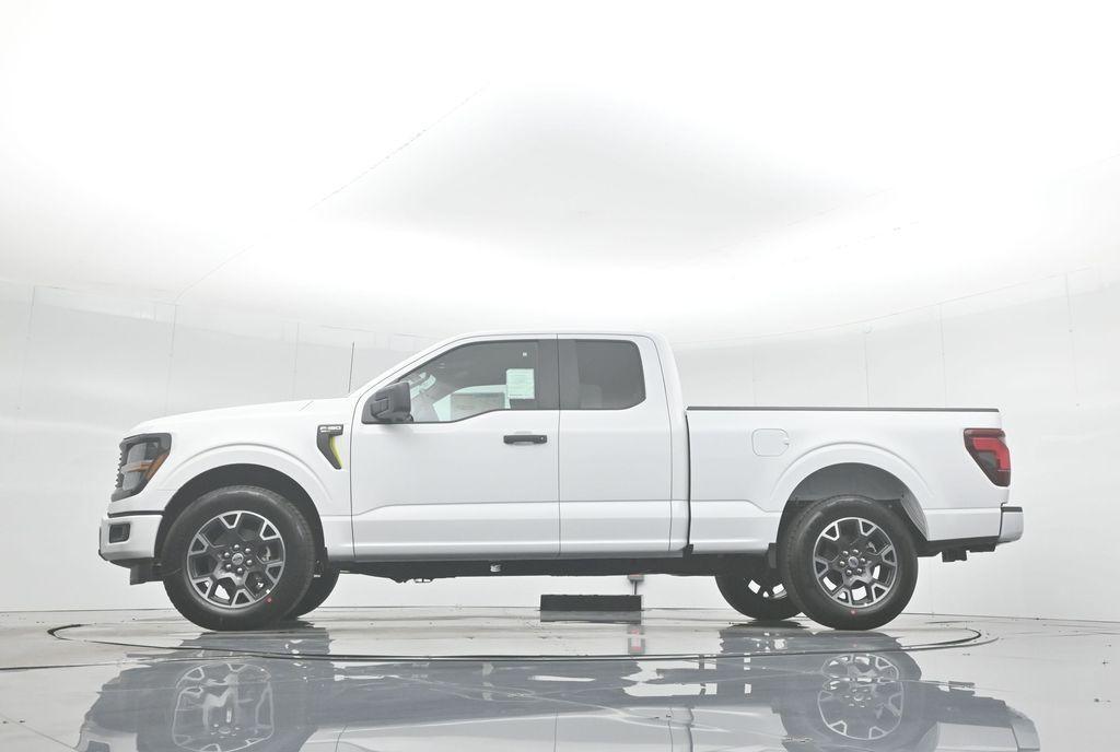 new 2025 Ford F-150 car, priced at $42,301