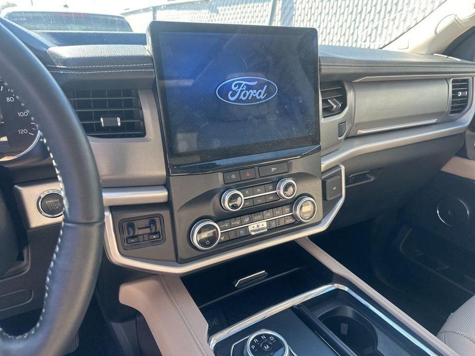 used 2022 Ford Expedition car, priced at $48,000