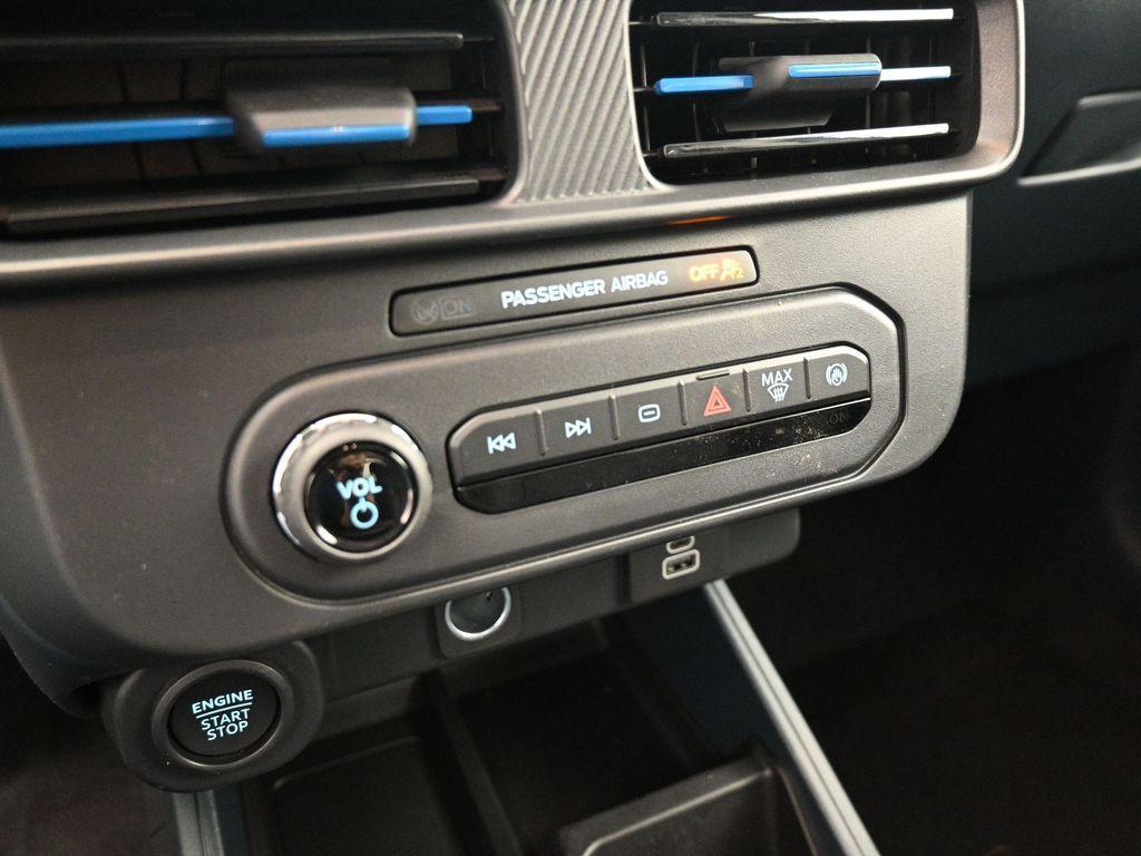 new 2025 Ford Maverick car, priced at $35,823
