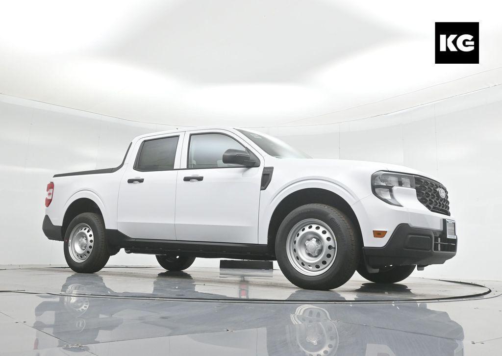new 2025 Ford Maverick car