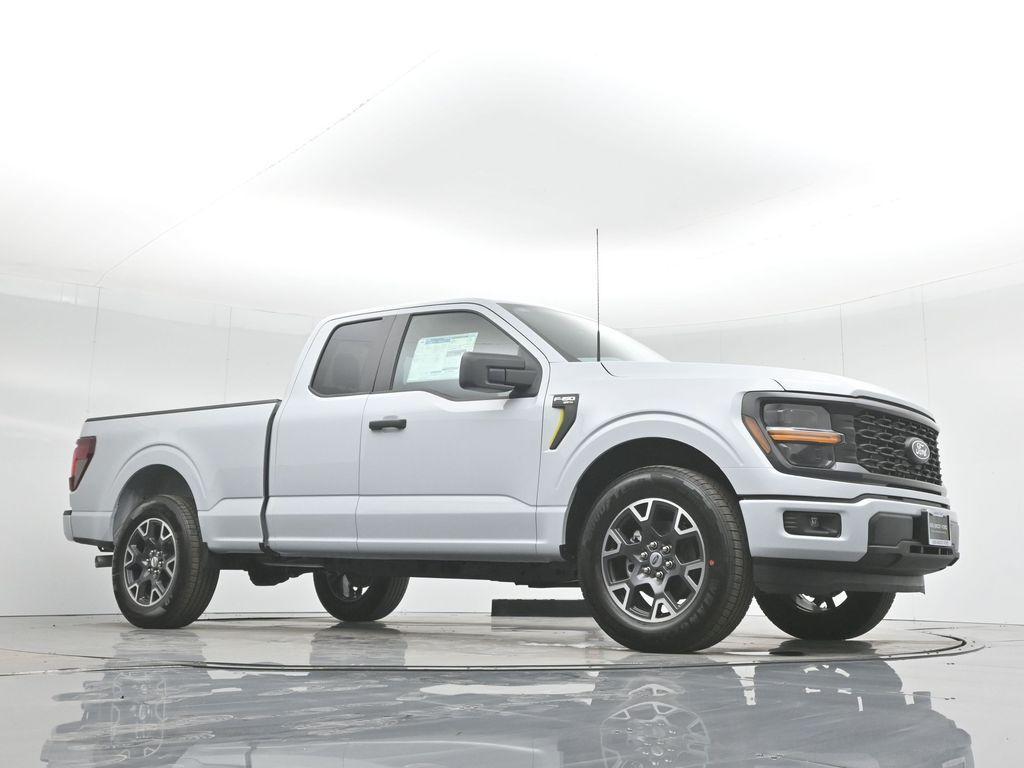 new 2025 Ford F-150 car, priced at $41,051