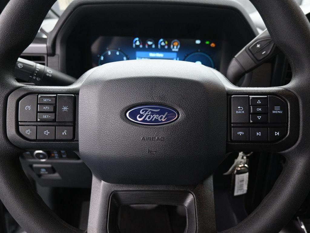 new 2025 Ford F-150 car, priced at $41,051