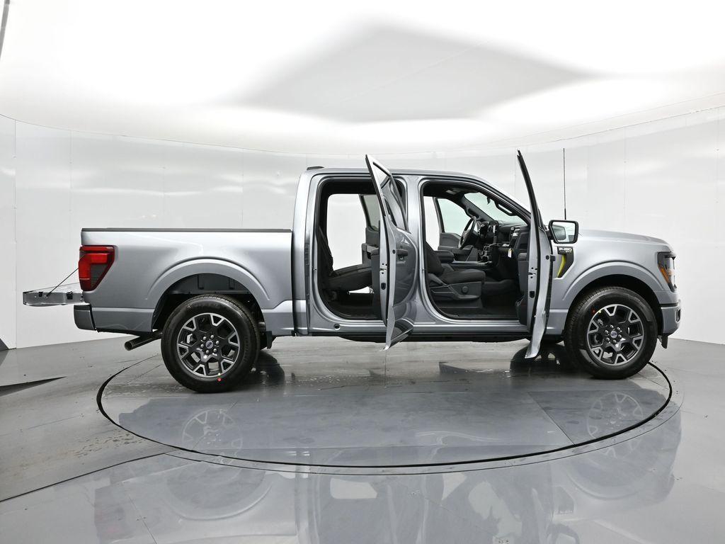 new 2024 Ford F-150 car, priced at $48,330