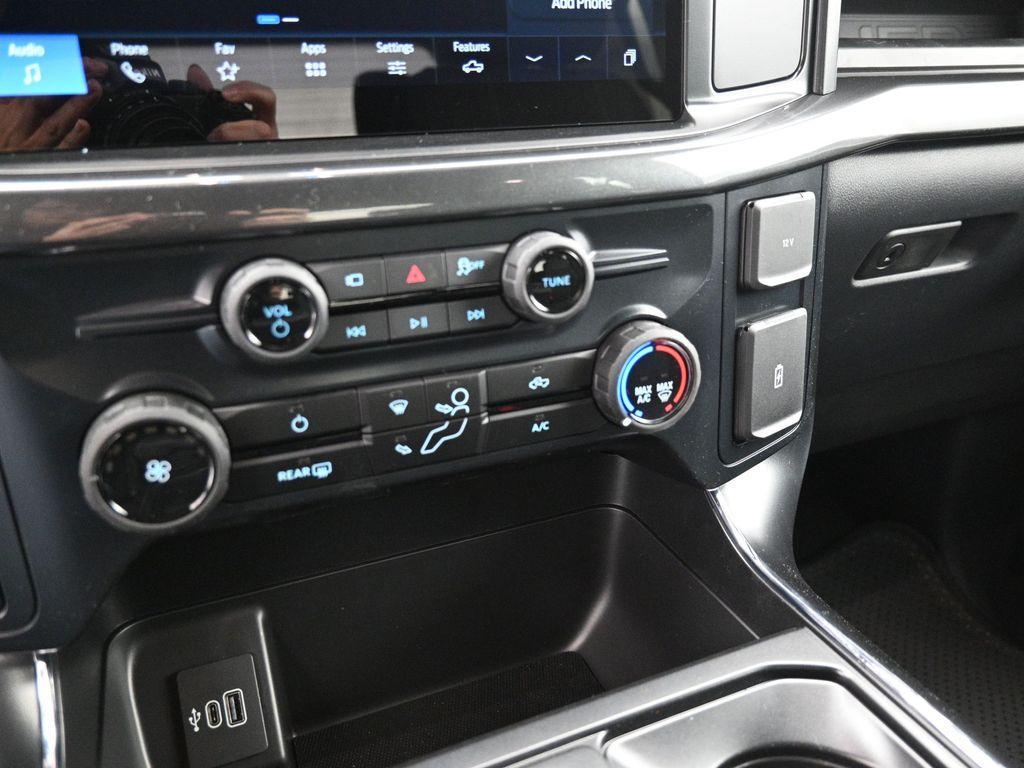 new 2025 Ford F-150 car, priced at $44,432