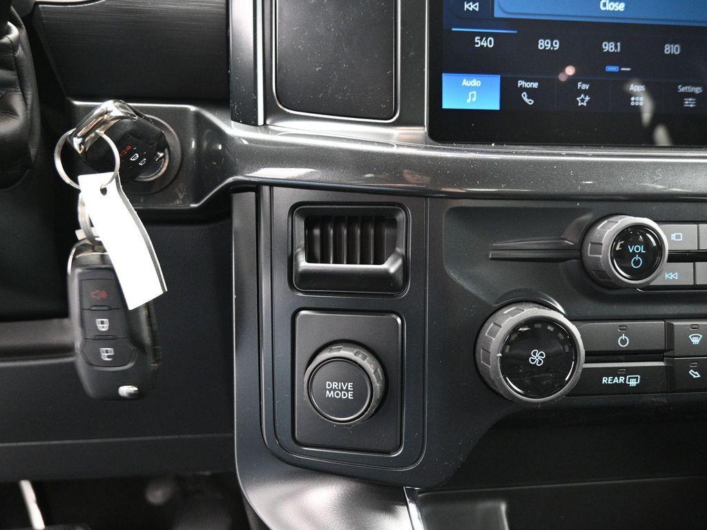 new 2025 Ford F-150 car, priced at $44,432