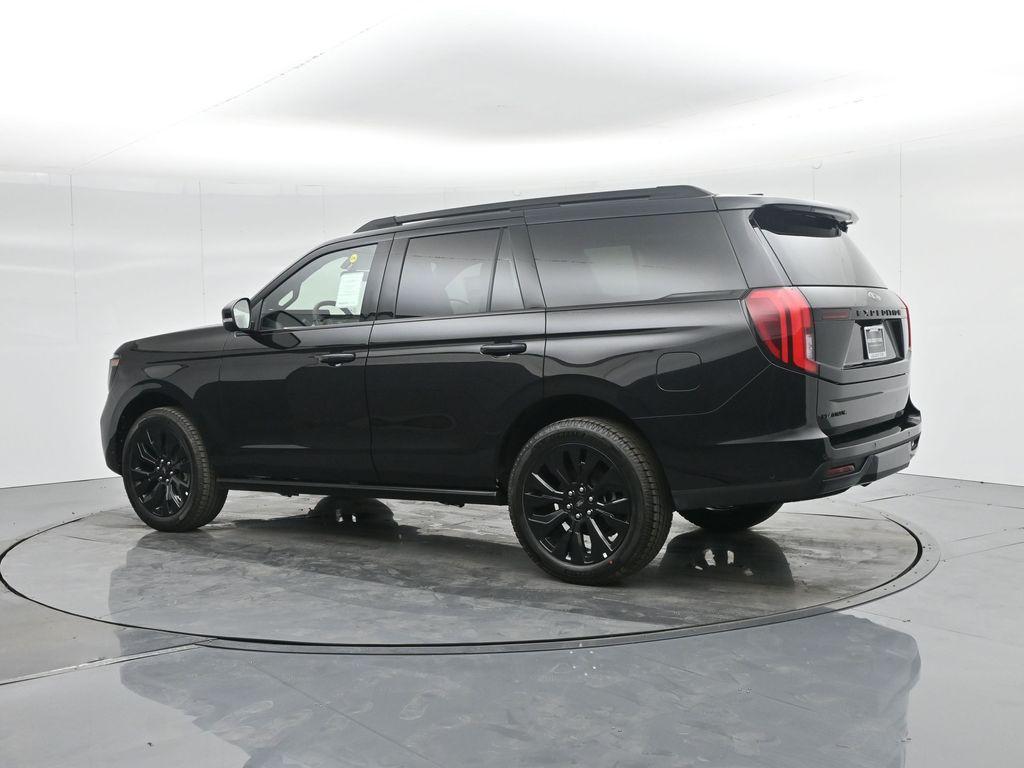 new 2025 Ford Expedition car, priced at $81,570