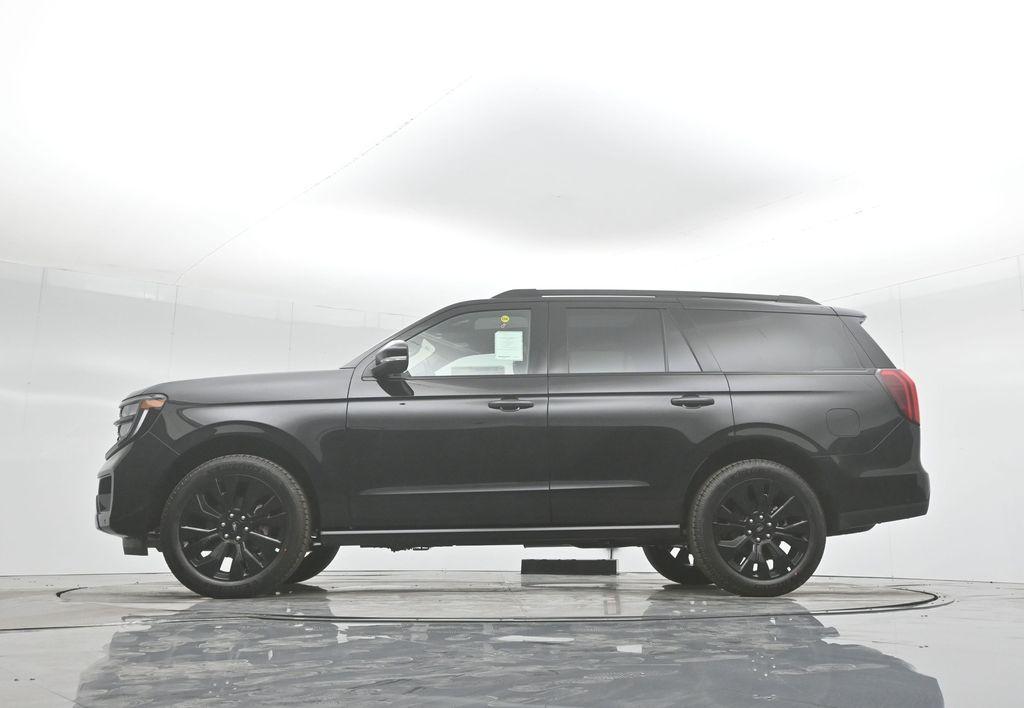 new 2025 Ford Expedition car, priced at $81,570