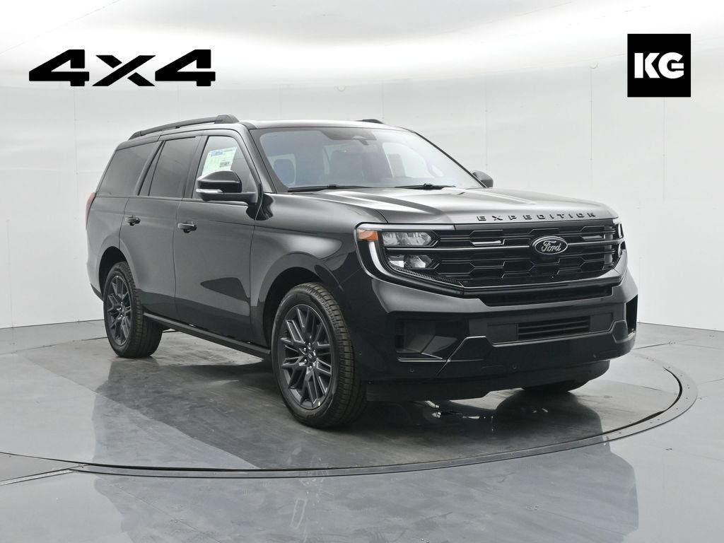 new 2025 Ford Expedition car, priced at $84,345