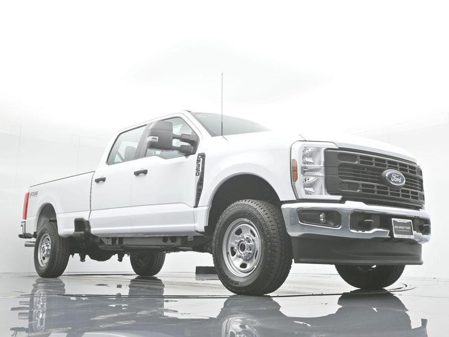 new 2024 Ford F-350 car, priced at $55,940