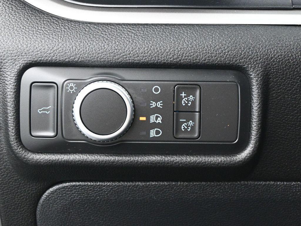 used 2022 Ford Explorer car, priced at $25,900