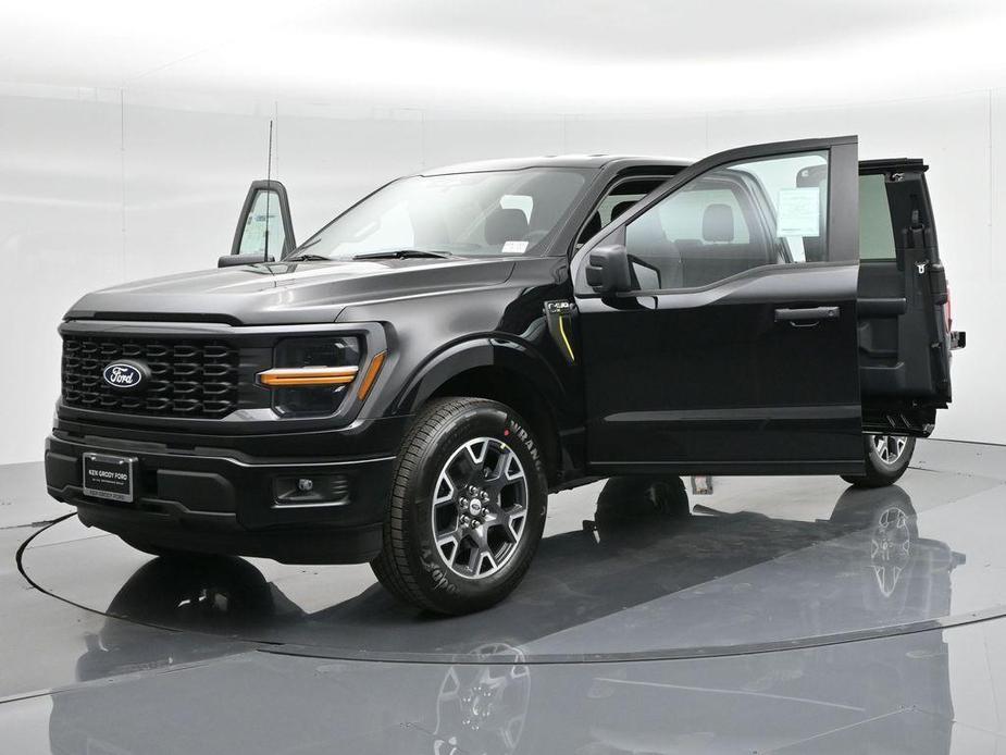 new 2024 Ford F-150 car, priced at $45,995