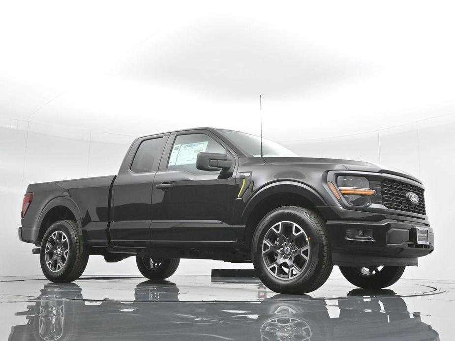 new 2024 Ford F-150 car, priced at $45,995