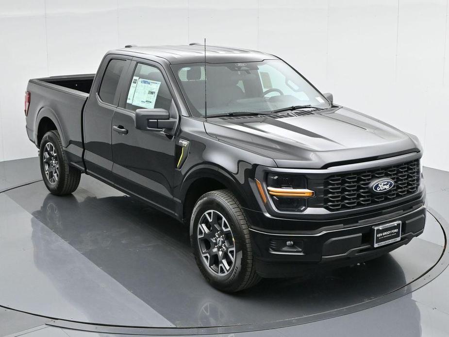 new 2024 Ford F-150 car, priced at $45,995