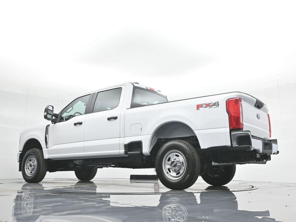 new 2024 Ford F-250 car, priced at $55,045