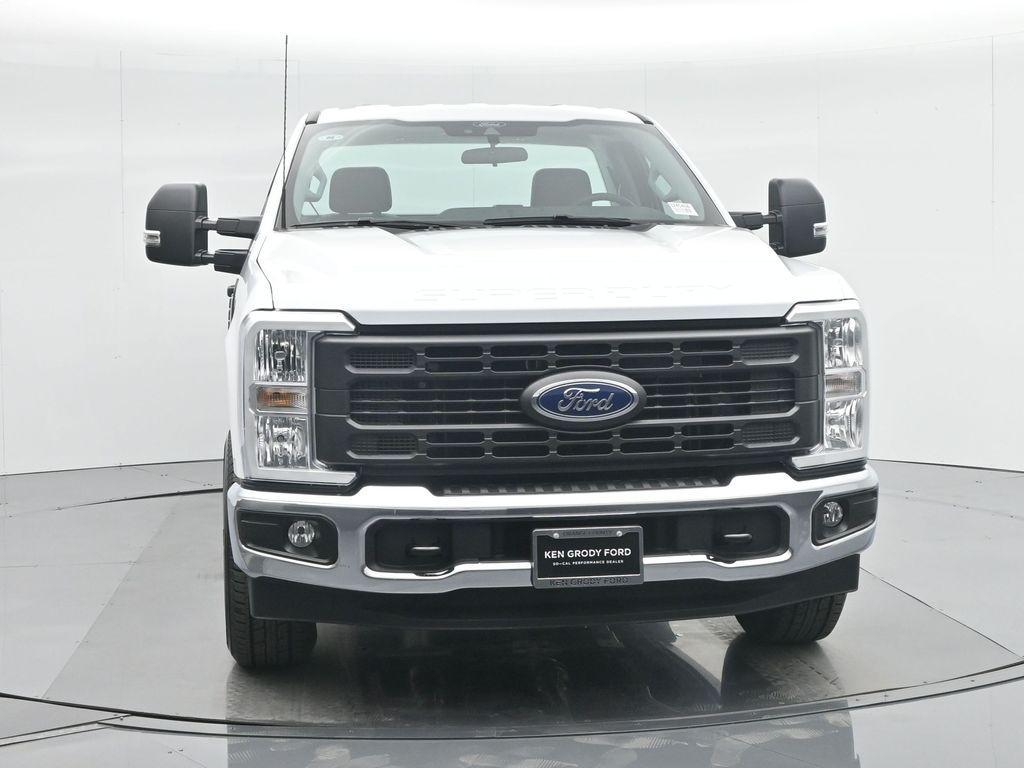 new 2024 Ford F-350 car, priced at $49,300