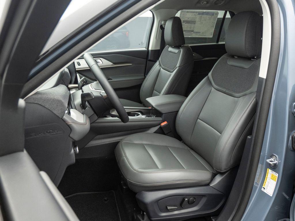 new 2025 Ford Explorer car, priced at $41,565