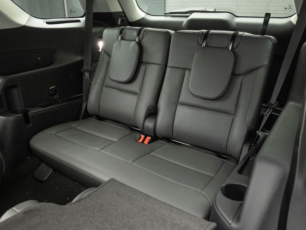new 2025 Ford Explorer car, priced at $41,565
