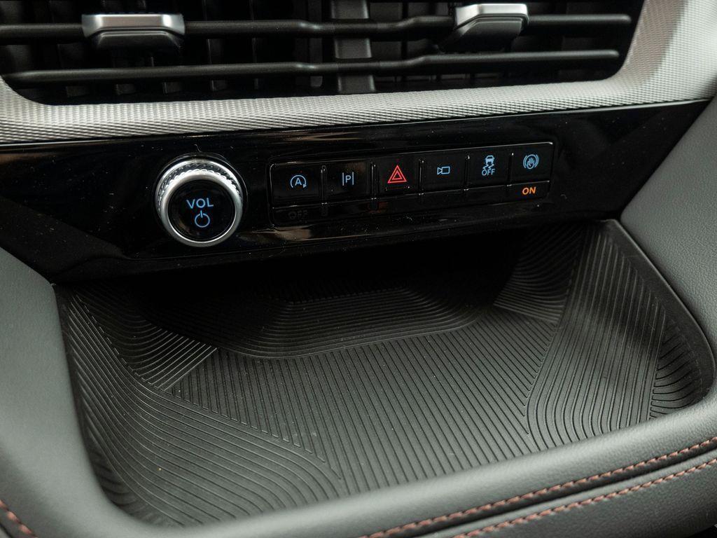 new 2025 Ford Explorer car, priced at $41,565