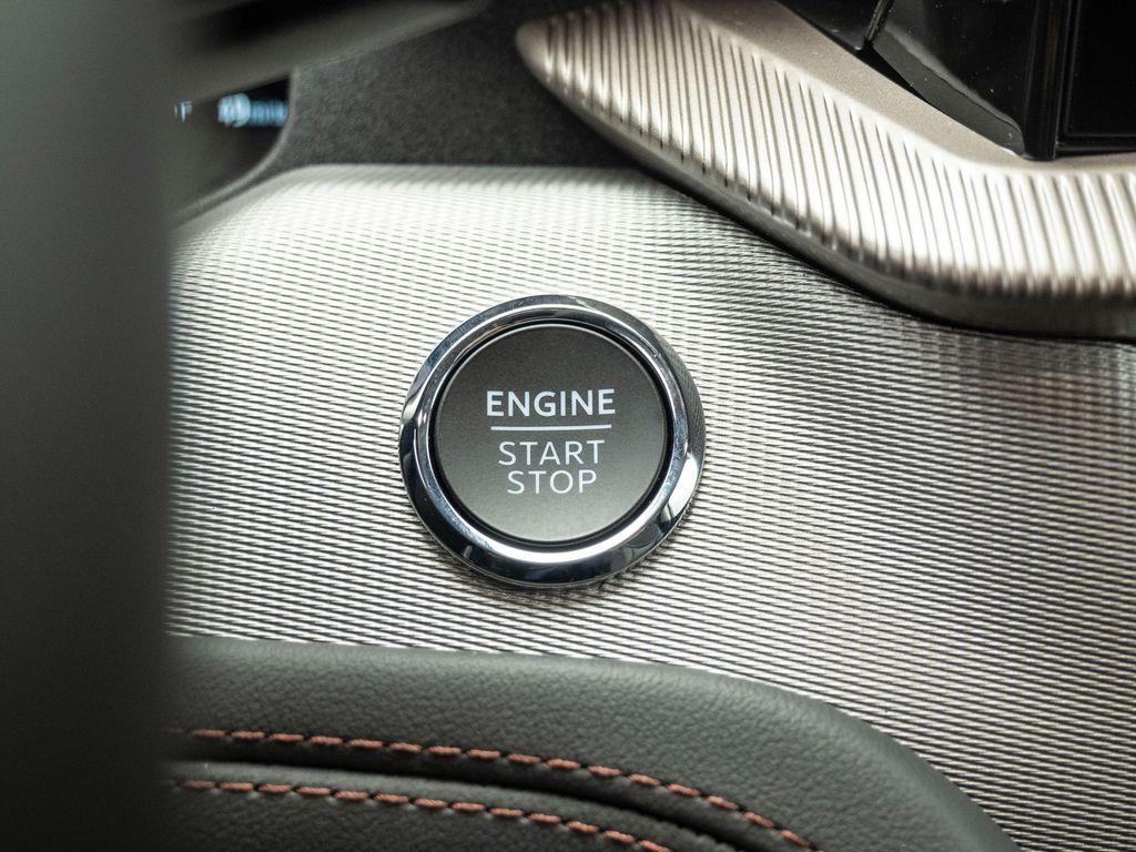 new 2025 Ford Explorer car, priced at $41,565