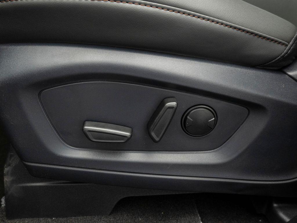 new 2025 Ford Explorer car, priced at $41,565