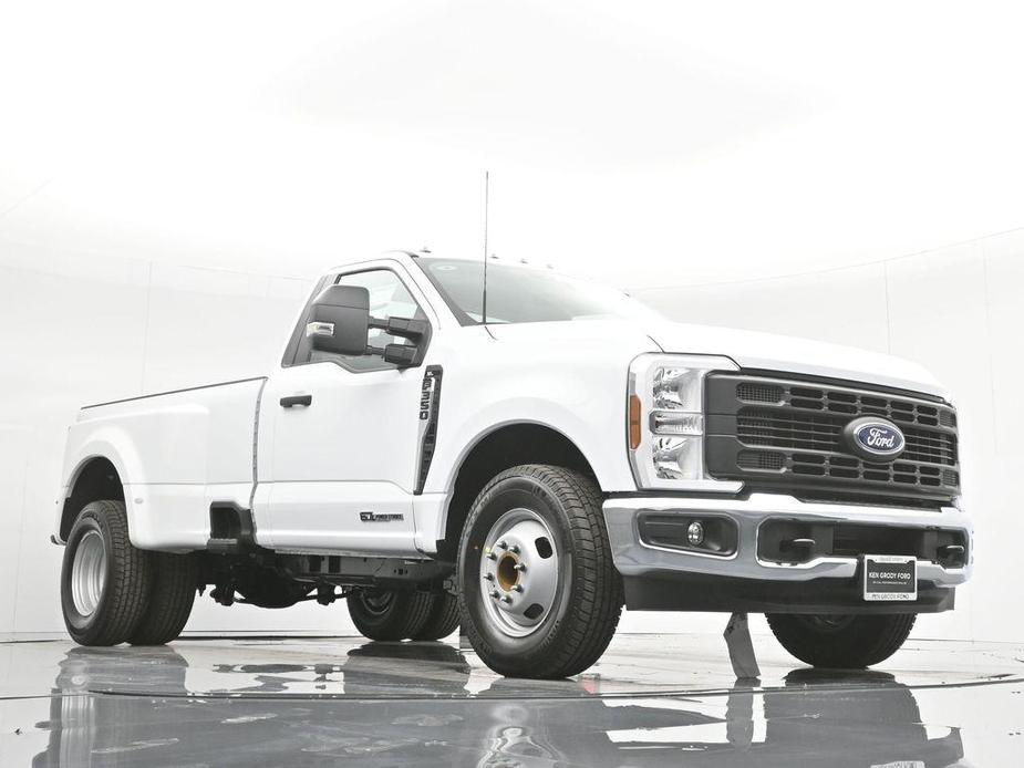 new 2024 Ford F-350 car, priced at $60,385