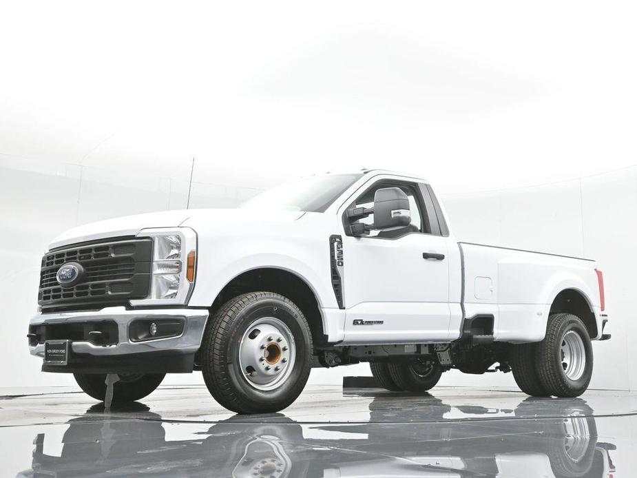 new 2024 Ford F-350 car, priced at $60,385