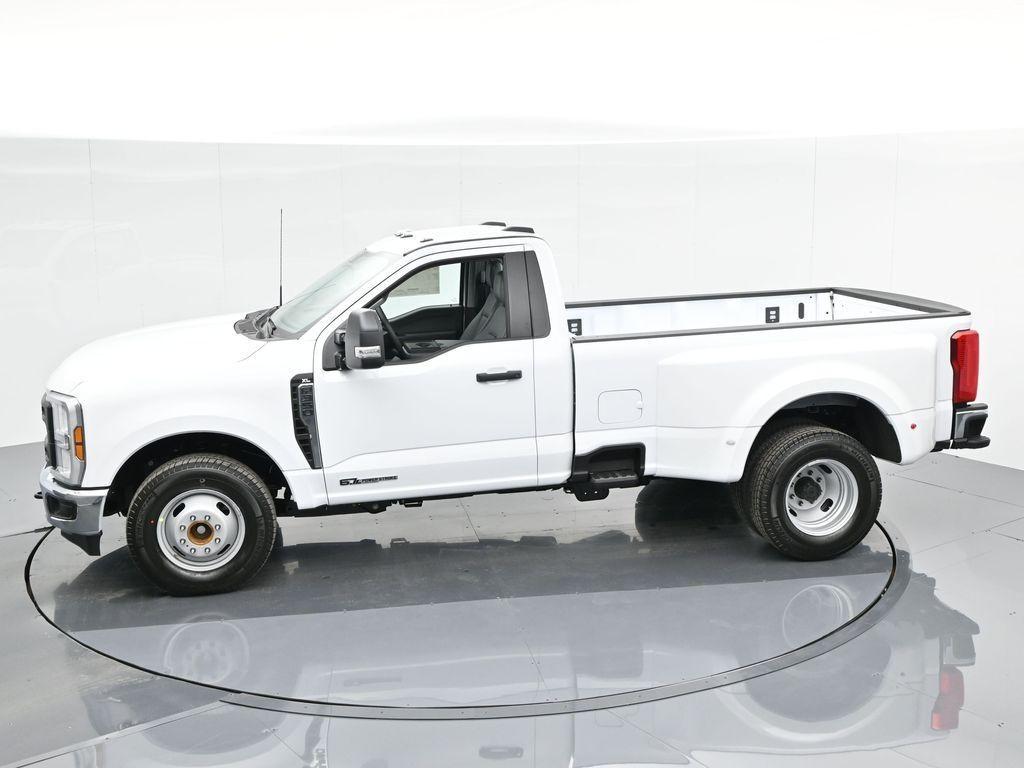 new 2024 Ford F-350 car, priced at $60,385