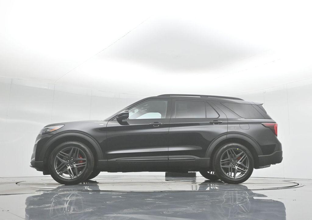 new 2025 Ford Explorer car, priced at $48,535